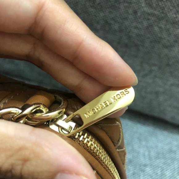 ❌SOLD❌Michael kors crossbody bag - Picture 3 of 6